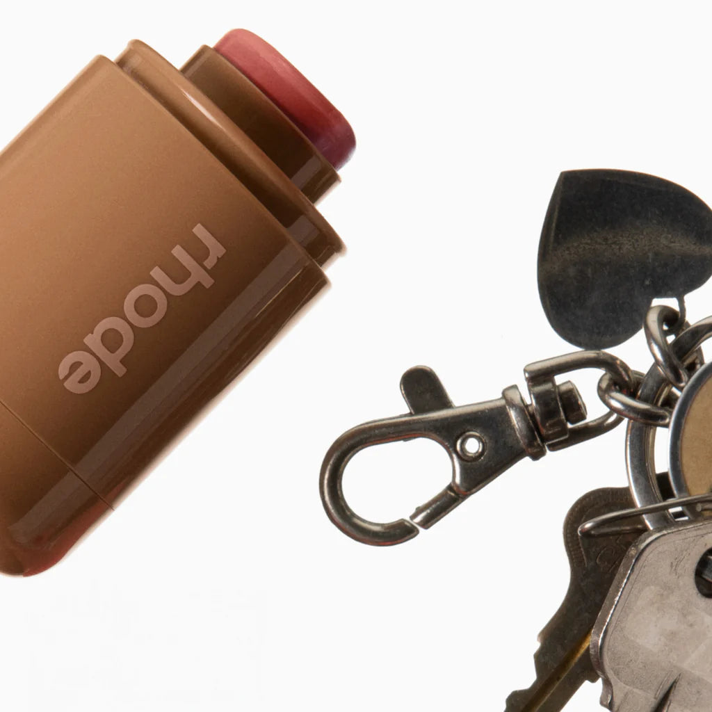 Rhode Pocket Blush In Freckle
