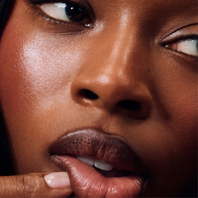 R H O D E Peptide Lip Shape In Move